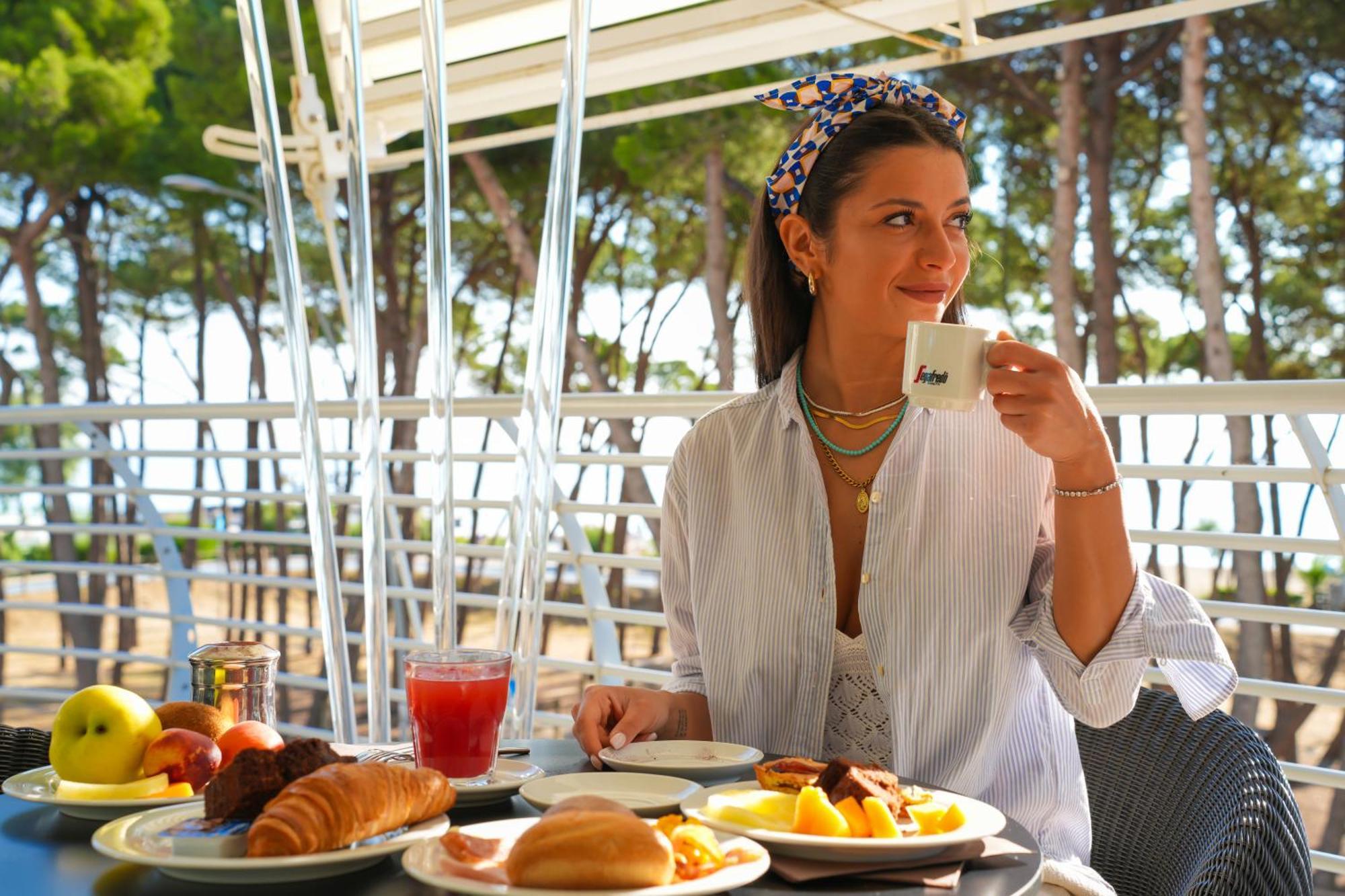 Hotel Lido Alba Adriatica Εξωτερικό φωτογραφία