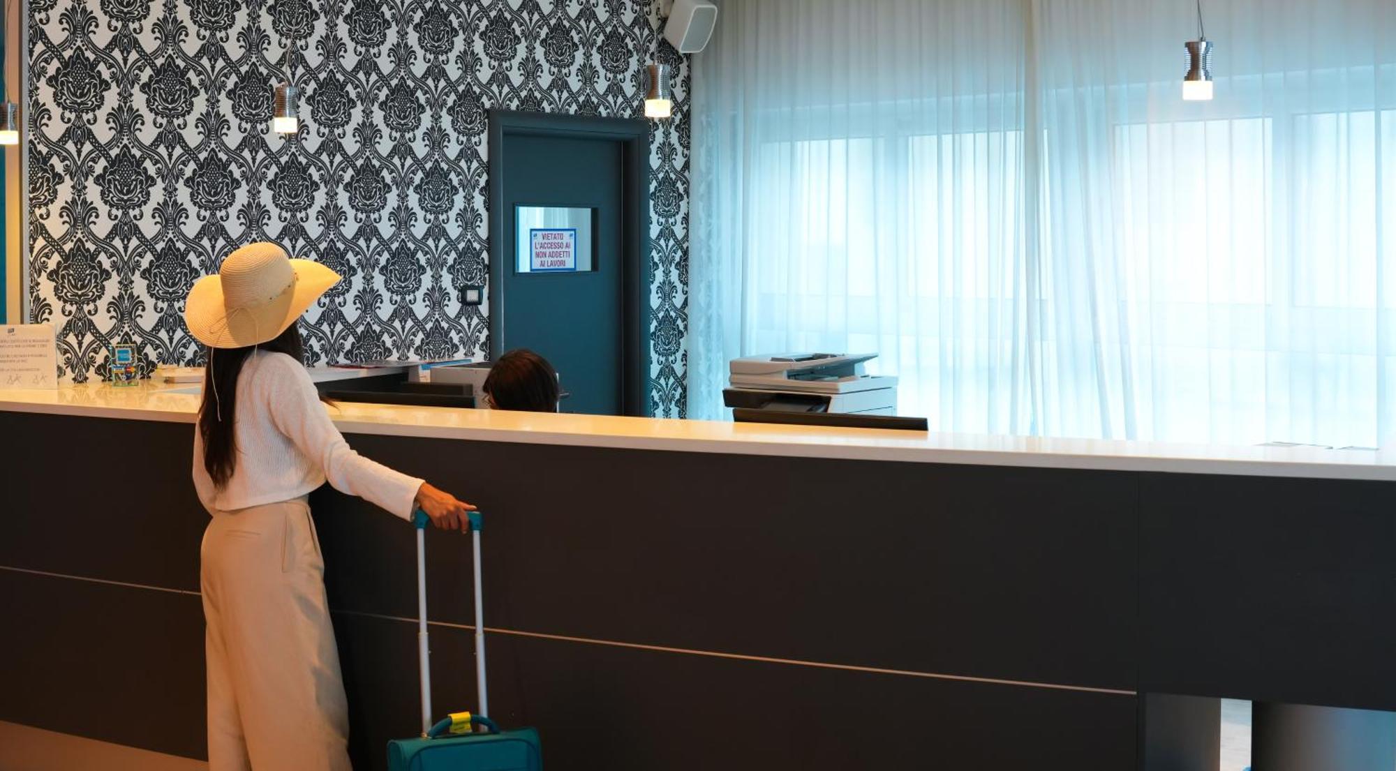 Hotel Lido Alba Adriatica Εξωτερικό φωτογραφία