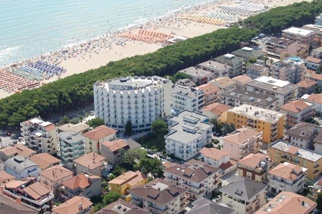 Hotel Lido Alba Adriatica Εξωτερικό φωτογραφία