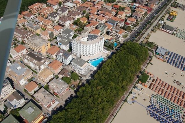 Hotel Lido Alba Adriatica Εξωτερικό φωτογραφία
