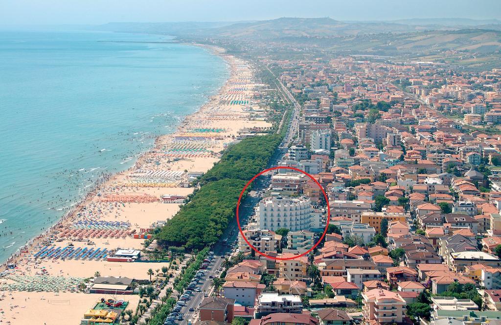 Hotel Lido Alba Adriatica Εξωτερικό φωτογραφία