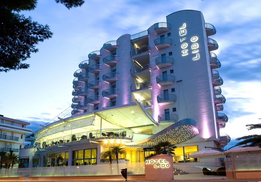 Hotel Lido Alba Adriatica Εξωτερικό φωτογραφία